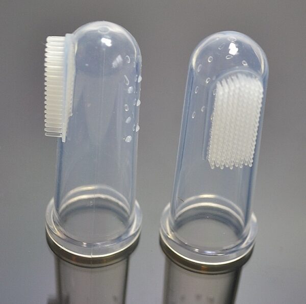 Finger Set Toothbrush for your pet - Image 4